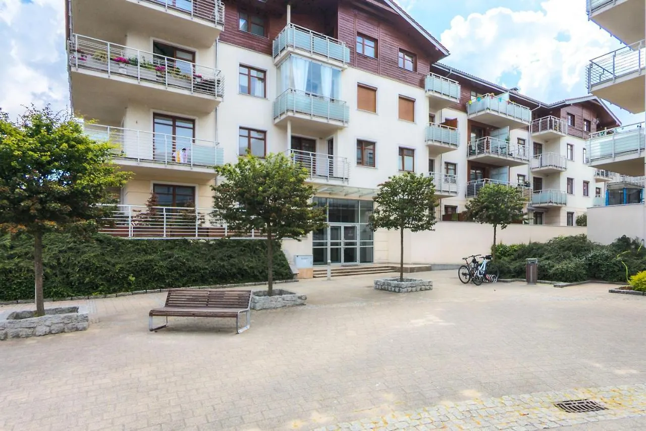 Neptun Park Spacious 3-Bedroom Apartment By Noclegi Renters Gdańsk